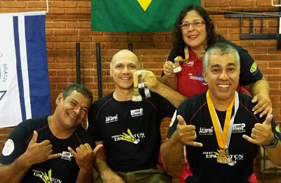 equipesenior(4)bad minton 400