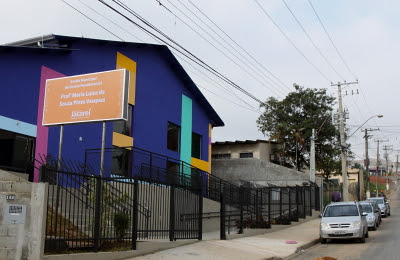 A nova EMEF tem estrutura para receber 600 crianças de 6 a 11 anos e conta com 10 salas de aula, sala de informática, sala de leitura, sanitário adaptado para deficientes, refeitório, cozinha, sala de professores e área administrativa. Crédito: Alex Brito/PMJ