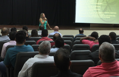 Saude_Reu Pastores palestra Dengue 400