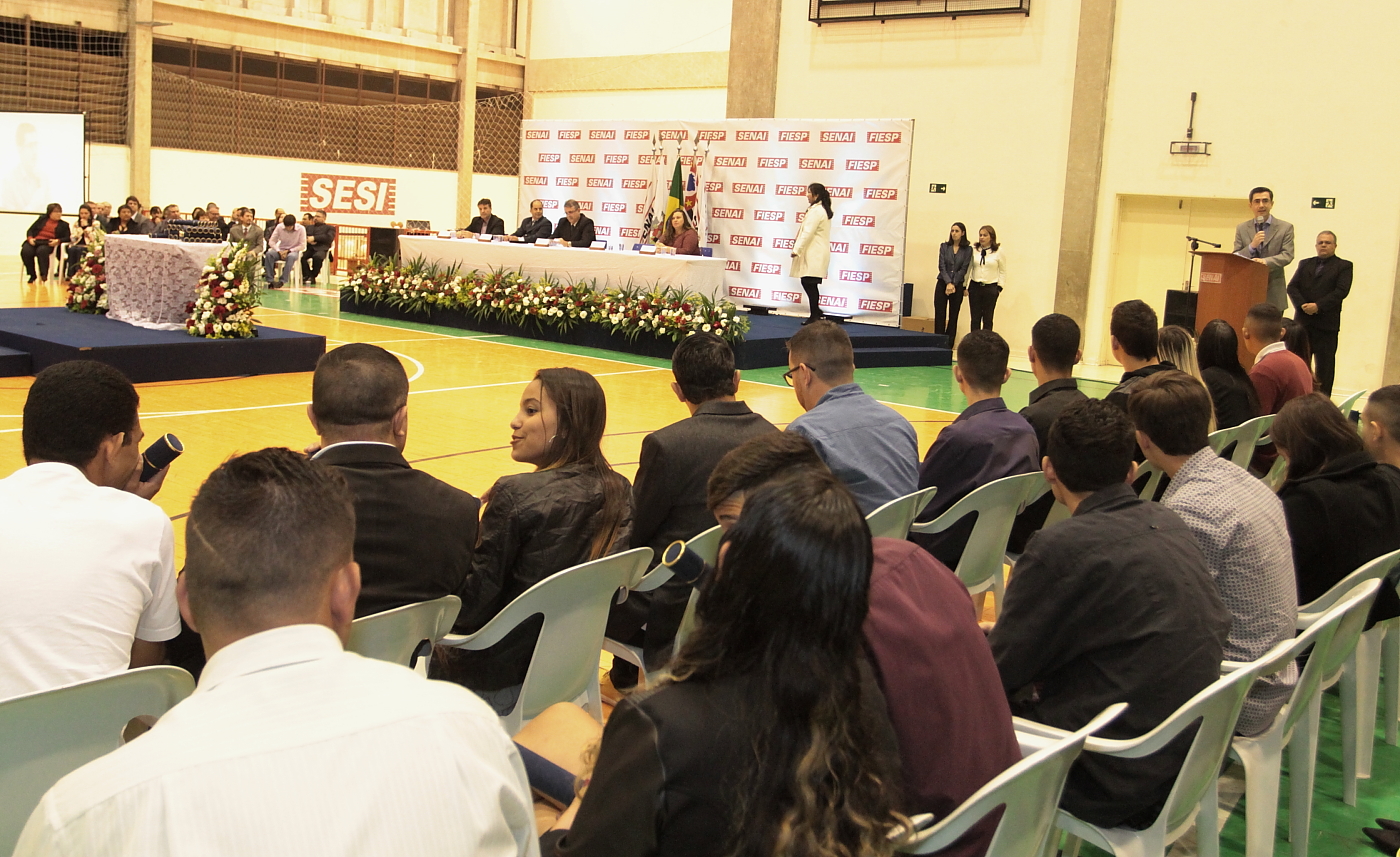 Formatura reuniu 115 alunos. Crédito: Valter Pereira/PMJ