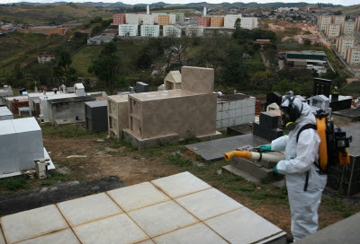 Cemiterio 400